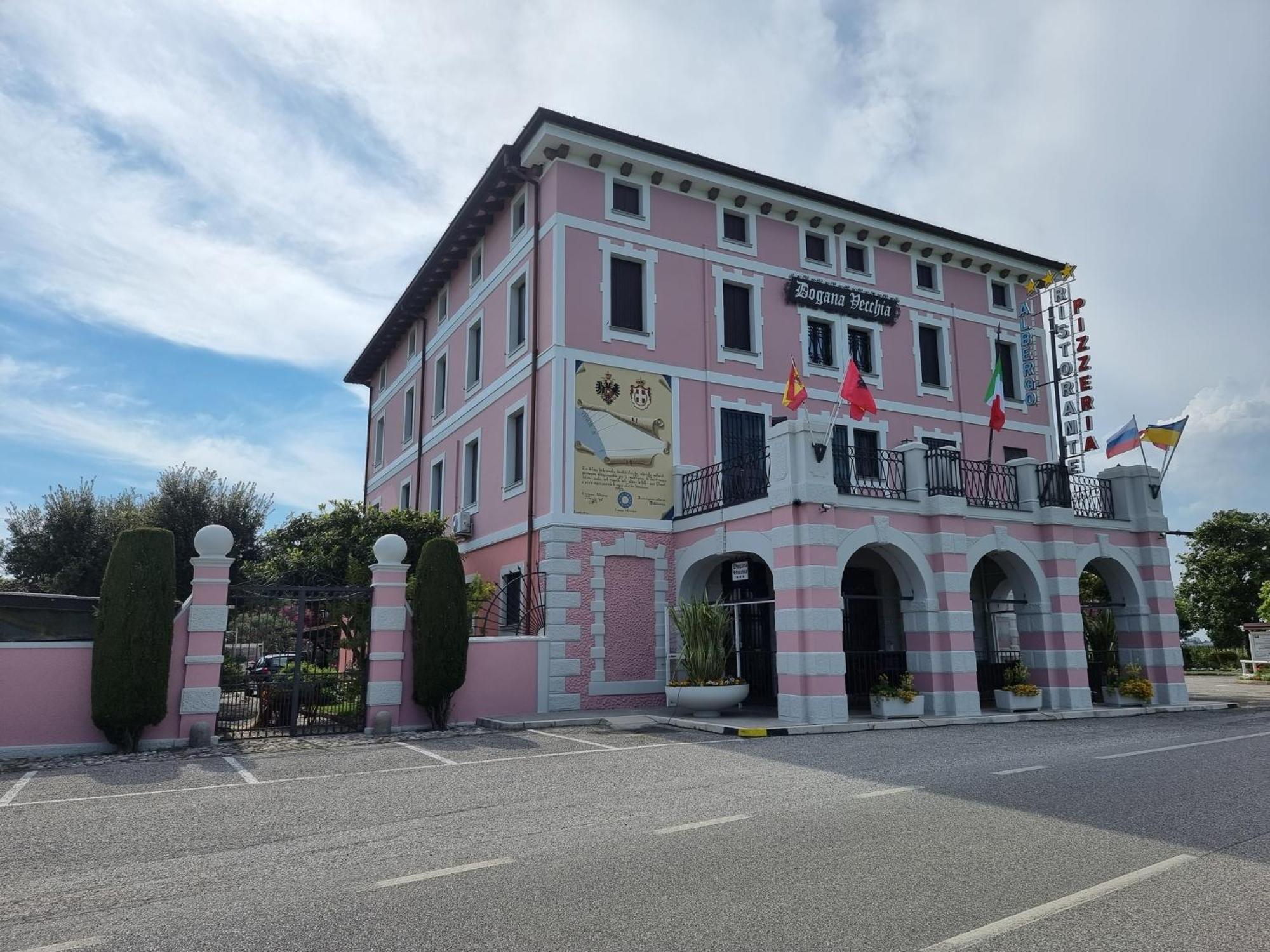 Dogana Vecchia - Hotel & Residence B&B Ristorante & Pizzeria Trivignano Udinese Eksteriør bilde